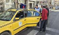 بازدید کارشناسان بهداشت محیط و مسئول تاکسیرانی از تاکسی‌های درون‌شهری